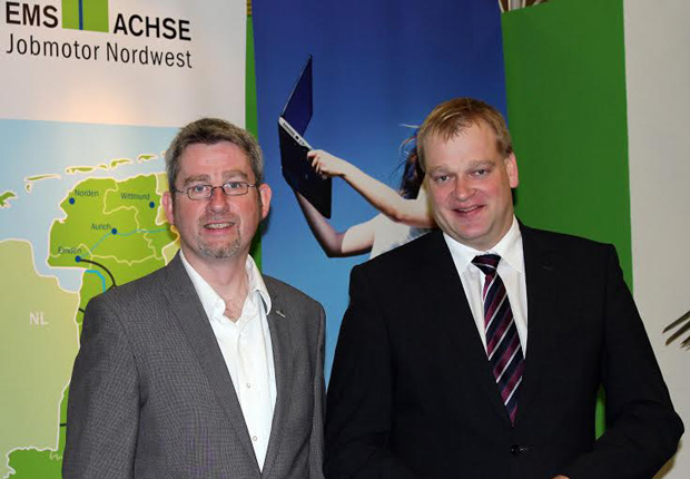 Albert Stegemann (MdB, rechts) und Ems-Achse-Geschäftsführer Dr. Dirk Lüerßen. (Foto: Wachstumsregion Ems-Achse e. V.)