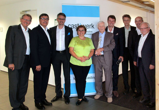 Dr. Dieter Wirths, Georg Alexander Zeiss, Dr. Andreas Hettich, Andrea Hettich, Anton Hettich, Bert Bleicher, Rainer Hettich, Alexander Hettich, Dr. Heinz Wesch (v.l.n.r.) bei einer Beiratssitzung. (Foto: Hettich)