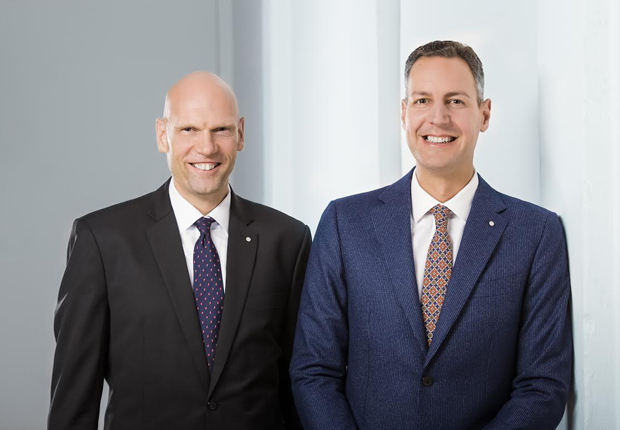 Haben die Seiten gewechselt: Jan-Dirk Büsselmann (links) und Marc Beimforde managten früher Kaffee Partner, jetzt sind sie Geschäftsführer des Konkurrenten CP Group GmbH. (Foto: rlvnt GmbH)