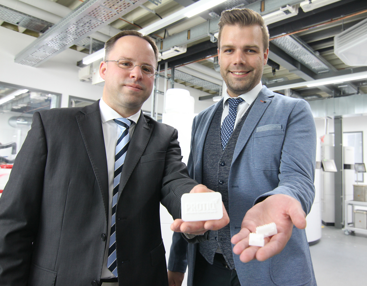 Die Unternehmen Steinbach AG und Protiq arbeiten jetzt im Bereich Technical Ceramics zusammen (Foto: Phoenix Contact)