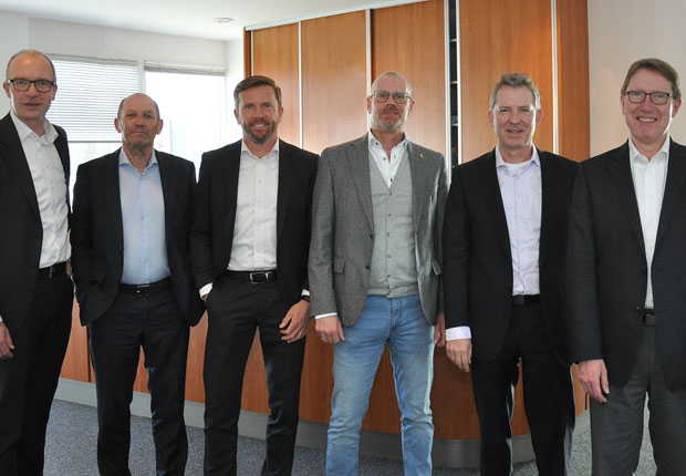 Wirtschaftsvertreter aus Holland zu Gast in Münster: WFM-Geschäftsführer Dr. Thomas Robbers (l.) und WFM-Berater Günter Klemm (r.) empfingen Hans Brouwers (2.v.l.), Richard Kokhuis (3.v.l.), Peter Schildkamp (3.v.r.) und Pieter Dillingh (2.v.r.). (Foto: WFM Münster)