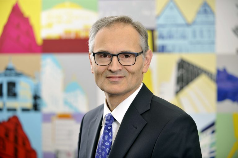 Dr. Wolfgang Zündorf ist Wirtschaftsprüfer, Steuerberater und Partner bei HLB Stückmann. HLB Stückmann ist die führende selbstständige Wirtschaftsprüfungs- und Steuerberatungsgesellschaften in Ostwestfalen-Lippe, die sich in der Beratungs- und Prüfungstätigkeit insbesondere auf mittlere und große Unternehmen des Mittelstandes konzentriert. (Foto: HLB Stückmann)