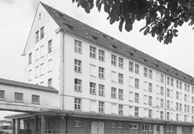 Innen- und Außenaufnahmen der beiden Speichergebäude für zukünftige Mieter. (Foto: Osnabrücker Speicher GbR)