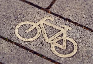 HLB Dr. Schumacher & Partner informiert beim Unternehmerfrühstück über Alternativen zum Dienstwagen. (Foto: MichaelGaida/ pixabay)