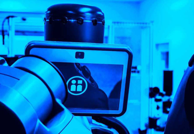 Arbeit 4.0 – Der Roboter „baxter“ im Smart Automation Laboratory ist speziell für die Zusammenarbeit mit Menschen entwickelt. (Foto: Universität Paderborn, Johannes Pauly)