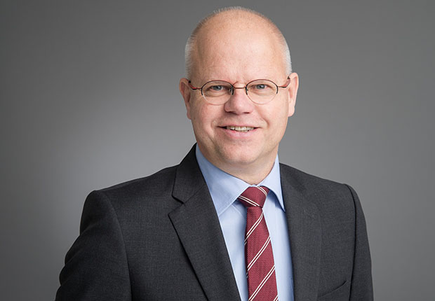 Dr. Jürgen Dillmann ist technischer Geschäftsführer bei BST eltromat