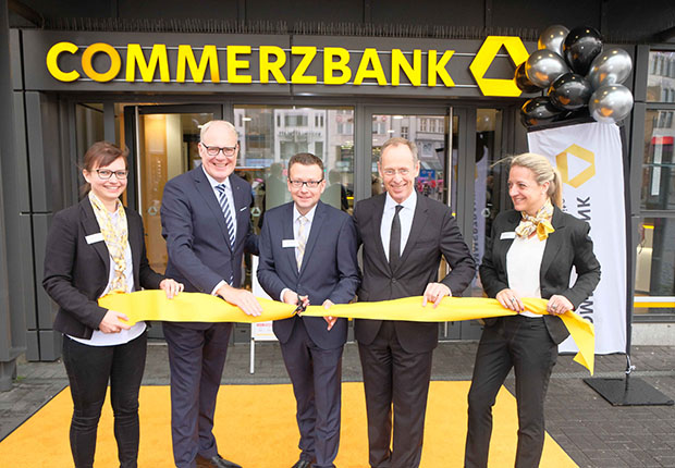 Bereichsvorstand Gustav Holtkemper: „Die Stadt Bielefeld ist ein idealer Standort für eine Flagship-Filiale.“ (Foto: Commerzbank)