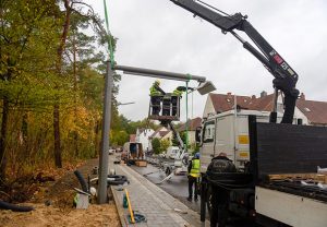 Damit ein E-Bus auch Strom tanken kann wurden in Düstrup zwei Schnellademasten errichtet. (Foto: Stadtwerke Osnabrück / Uwe Lewandowski)