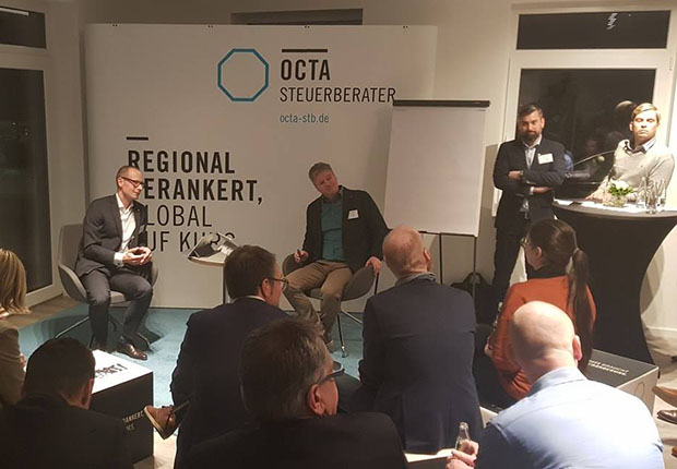 Beim OCTA TALK diskutierten mehr als 40 Managerinnen und Manager über das Thema Mitarbeiterführung. (Foto: OCTA)