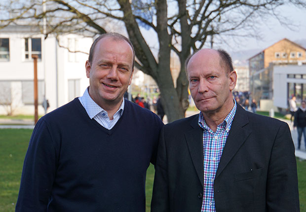 HANSE-Berufskolleg zeigt Chancen für Schülerinnen und Schüler ohne Ausbildungsvertrag – (v.l.) Stephan Prante (Bildungsgangleitung Einzelhandel), Herbert Bayer (Klassenlehrer) (Foto: HANSE-Berufskolleg)