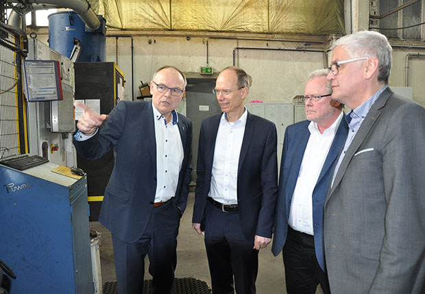 Schomäcker Federnwerk baut neue Produktionshalle