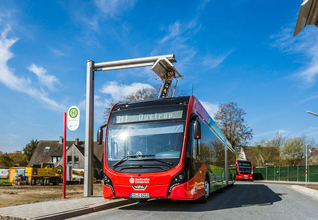 Ab sofort sind auch die Schnellladestationen an der Busendwende in Haste nutzbar. Die M1 kann damit komplett elektrisch bedient werden (Foto: Stadtwerke Osnabrück / Daniel Ohlinger)