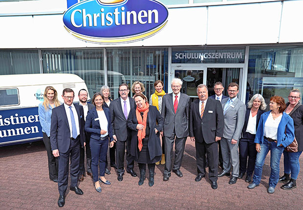 NRW-Umweltministerin Heinen-Esser zu Gast bei Christinen