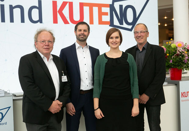 Das Messeteam der KUTENO (von links: Bernd Stedtfeld, Jan Harms, Annika Burdach, Horst Rudolph) (Foto: Carl Hanser Verlag)