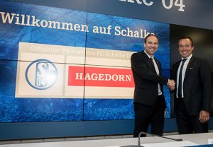 FC Schalke 04, langfristige Zusammenarbeit mit Fullservice-Dienstleister Hagedorn aus Gütersloh. (Foto: FC Schalke 04)