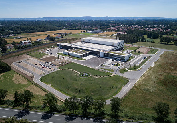 HARTING hat das Logistikzentrum European Distribution Center (EDC) in Espelkamp nun in Betrieb genommen. (Foto: HARTING)