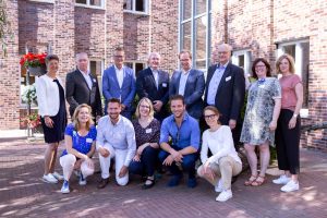 Viele Projektpartner wirkten am Erfolg von iPro-N mit, darunter auch der Münsterland e.V. Regiokoordinatorin für das Münsterland war Ruth Petermann (vordere Reihe, r.). Projektpartner von iPro-N © Münsterland e.V.