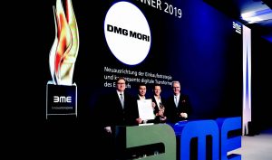 Besondere Ehrung: DMG MORI erhält den diesjährigen Innovationspreis des Bundesverbands Materialwirtschaft, Einkauf und Logistik e.V. (BME) für sein erfolgreiches Einkaufs- und Logistikmanagement. (v.l.n.r.: Dr. Silvius Grobosch, BME-Hauptgeschäftsführer, Tanju Durmaz, Leiter Corporate Purchasing Strategy DMG MORI, Timo Rickermann, Chief Purchasing Officer DMG MORI und Dr. Michael Nießen, Jury-Sprecher BME-Innovationspreis) - Foto: DMG Mori
