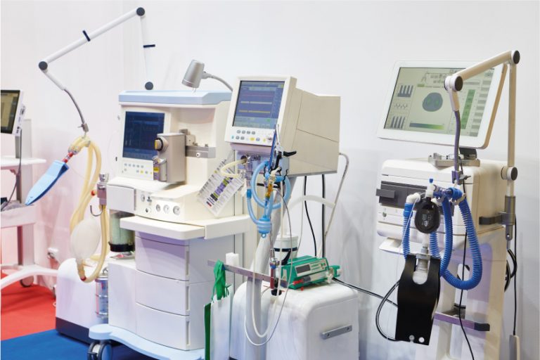 HARTING fertigt seit Jahren Connectivity-Systemlösungen für Medizin- und Beatmungsgeräte. - Foto: Harting