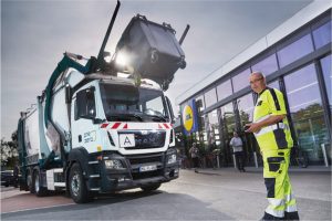 PreZero setzt bei der Erfassung von Abfällen und Wertstoffen auch zeitgemäße Umleerbehälter ein. -Foto: PreZero