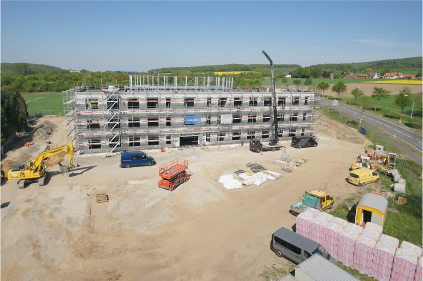 Voll im Plan liegen die Bauarbeiten der Goldbeck-Niederlassung Münster zur neuen VIRO-Zentrale. Das internationale Ingenieurbüro verlegt seinen Deutschland-Sitz von Osnabrück nach Dissen am Teutoburger Wald. (Quelle: Goldbeck Niederlassung Münster)