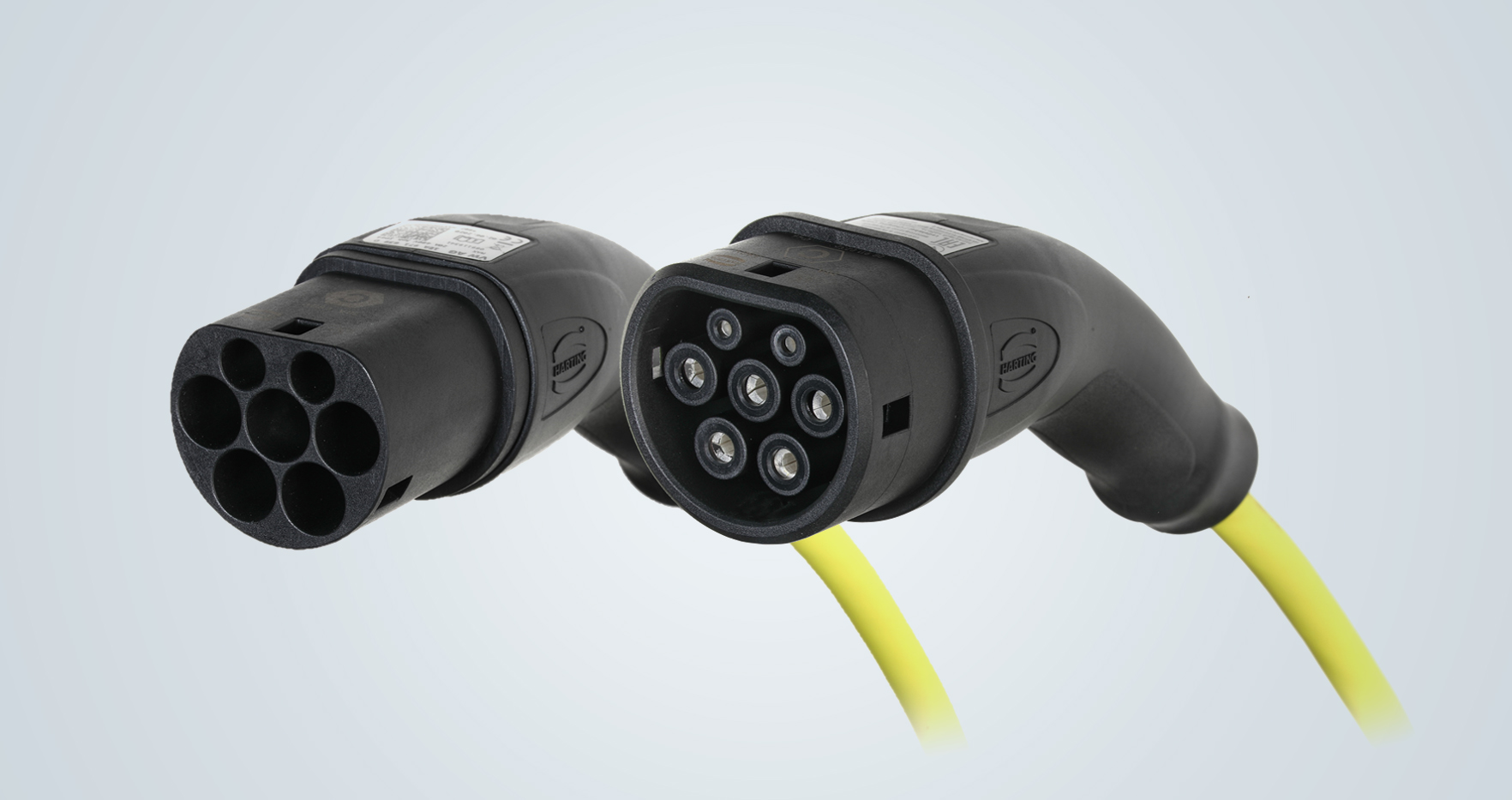 Kerngeschäft von HARTING ist die Konnektivität:  Ladekabel Mode 3 für den Modularen E-Antriebs-Baukasten (MEB) von Volkswagen. - Foto: HARTING