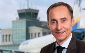 Dr. Marc Cezanne ist Geschäftsführer der Flughafen Paderborn/Lippstadt GmbH. - Foto: Flughafen Paderborn/Lippstadt GmbH