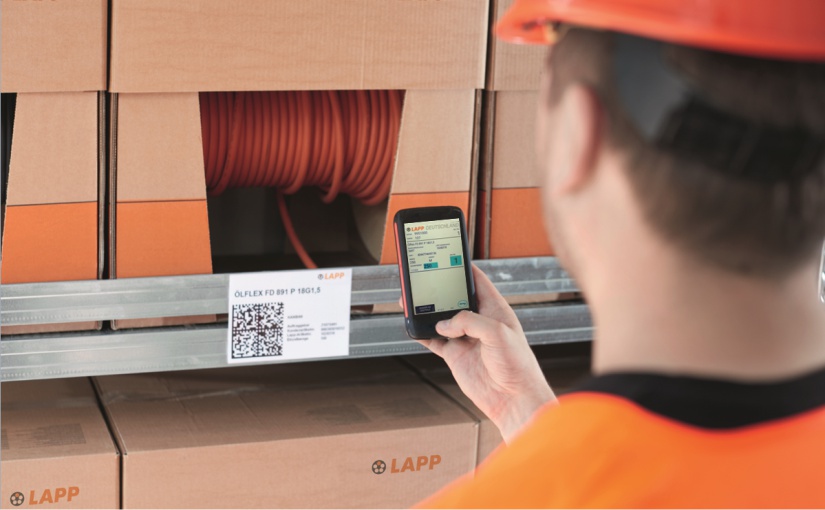 KANBAN-Lösung 2020 bei LAPP mit Handheld-Computer und Software von AISCI IDENT. - Foto: U.I.Lapp Gmbh