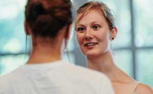 Linn Kaßner-Dingersen plant mit dem Online-Angabot von #SheDoesFuture den ersten Onlinespace Deutschlands für Girls Empowerment. - ©Jacqueline Nolting - www.jacqueline-nolting.de