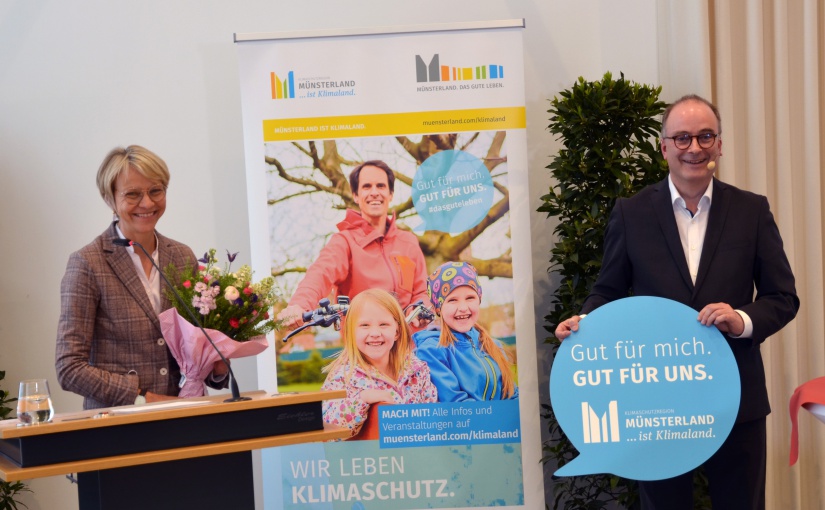 Bekräftigten in einer Video-Konferenz mit den Klimaland-Kommunen im Münsterland ihr Engagement: Regierungspräsidentin Dorothee Feller und Klaus Ehling vom Münsterland e.V. - Foto: © Bezirksregierung Münster