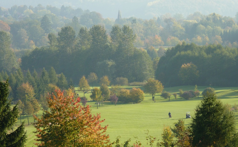 1978 von Caspar Graf von Oeynhausen-Sierstorpff eröffnet und bisher an den Golfclub Bad Driburg verpachtet, geht der Golfplatz 2024 zurück in den Familienbetrieb. - Foto: Gräflicher Park Health & Balance Resort