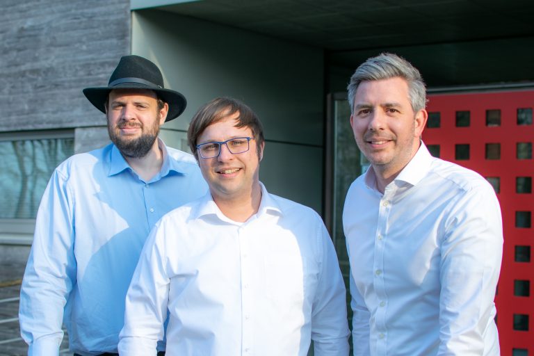 v.l.: Philipp A. Bornefeld, Dr. Matthias Habdank, Dr. Ulrich Jahnke. (Foto: Additive Marking GmbH)