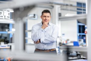 Individuell auf die UBQ-Bedürfnisse ausgelegt: technotrans komme den hohen Anforderungen an die Produktion des klimapositiven thermoplastischen Materials nach, meint Nicolai Küls, Geschäftsführer der technotrans solutions GmbH.(Foto: technotrans)