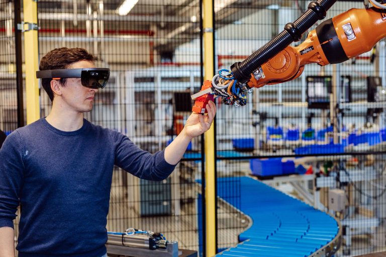 Im aktuellen CHE-Hochschulranking schnitt der Vollzeit-Bachelorstudiengang „Maschinenbau“ am Standort Bielefeld besonders gut beim Studierendenurteil ab. (Foto: Patrick Pollmeier/FH Bielefeld)