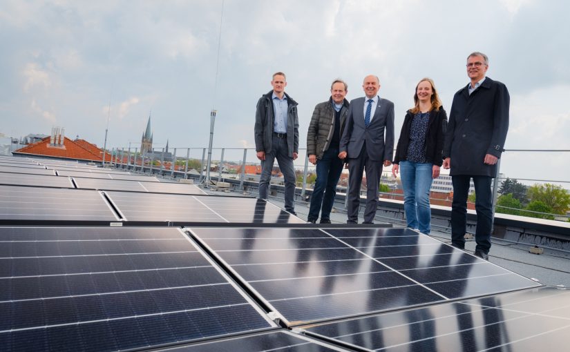 Regenerative „PV-Power“ auf den Dächern des Kreishauses