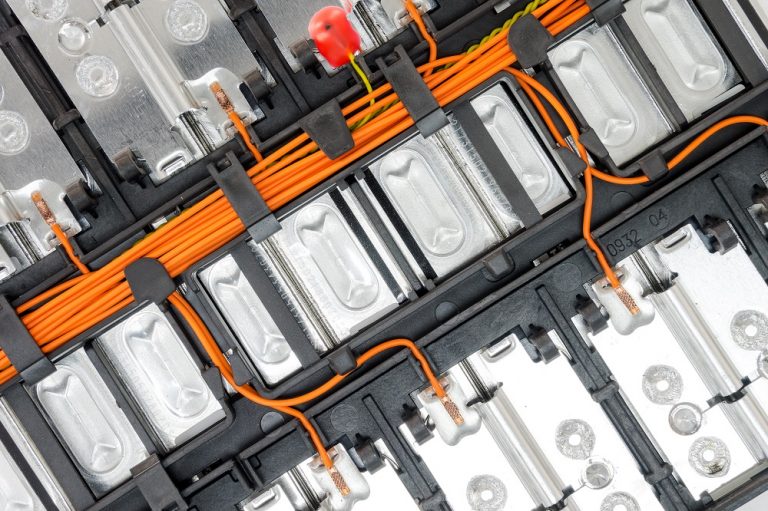 Teil einer Lithium-Ionen-Batterie eines Elektroautos (Foto: AdobeStock_407415049 )