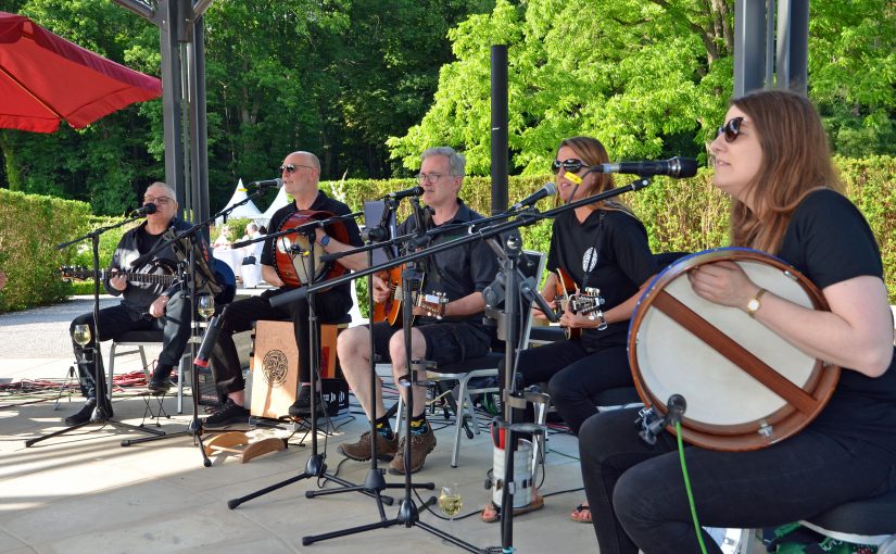 Die Rahdener Band „New Foggy Few“ gab irische Folk-Klassiker zum Besten. (Foto: Gauselmann Gruppe)