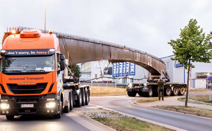 Brückenträger Fahrt (Foto: Universal_Transport)