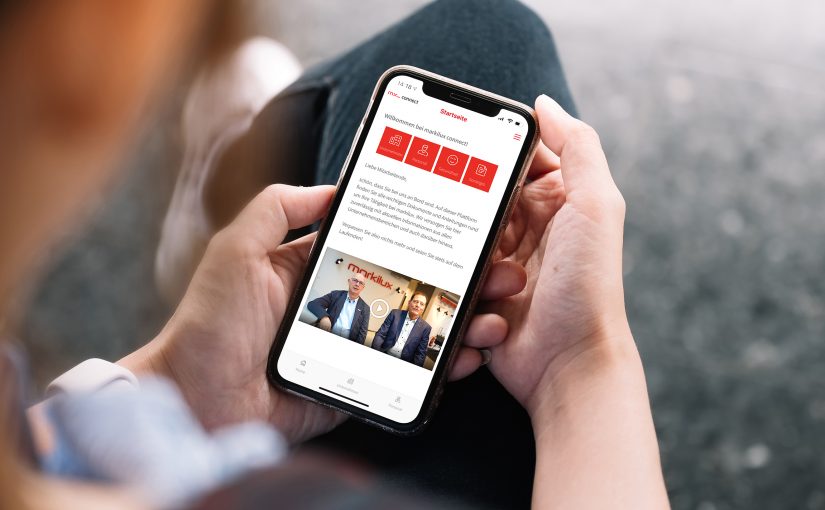 markilux ist Anfang März mit einer Mitarbeiter-App online gegangen. Sie soll den Austausch der Belegschaft einfacher, transparenter und lebendiger machen. Verwaltung und Produktion haben nun Zugriff auf die gleichen Inhalte. Mitarbeitende können so auch schneller Feedbacks oder Anregungen kommunizieren. (Foto: markilux)