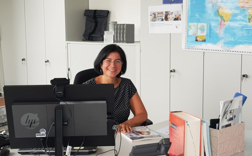 Dr. Juana Salas Poblete leitet seit Januar 2022 das Sprachenzentrum an der FH Bielefeld. (Foto: N. Schnathmann/FH Bielefeld)