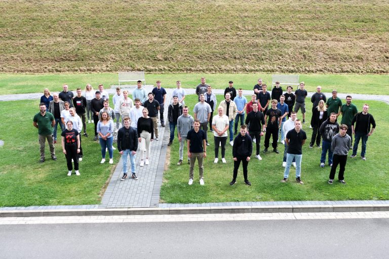 Im August 2022 begrüßte Kesseböhmer 44 neue Auszubildende, dual Studierende, Jahrespraktikantinnen und -praktikanten in Bad Essen und Bohmte. (Foto: Kesseböhmer)