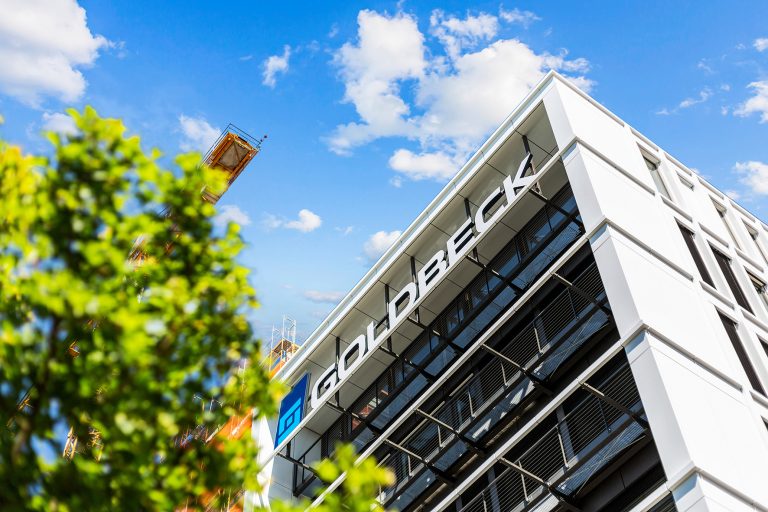 Der Goldbeck-Standort Rhein-Main in den Frankfurter Gateway Gardens bietet Mitarbeitenden zukunftsweisende Büroräume (Foto: Goldbeck GmbH)