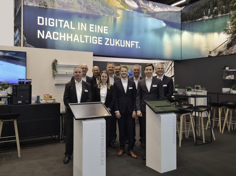 Marbach Standbesatzung auf der FachPack (Foto: Karl Marbach GmbH & Co. KG)