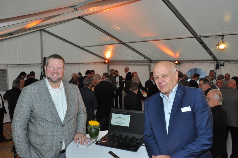 Freuten sich über ein gelungenes Business Breakfast (v.l.): WFM-Geschäftsführer Enno Fuchs und Thorsten Selle, Niederlassungsleiter der Siemens AG in Münster. (Foto: Wirtschaftsförderung Münster GmbH/Martin Rühle)
