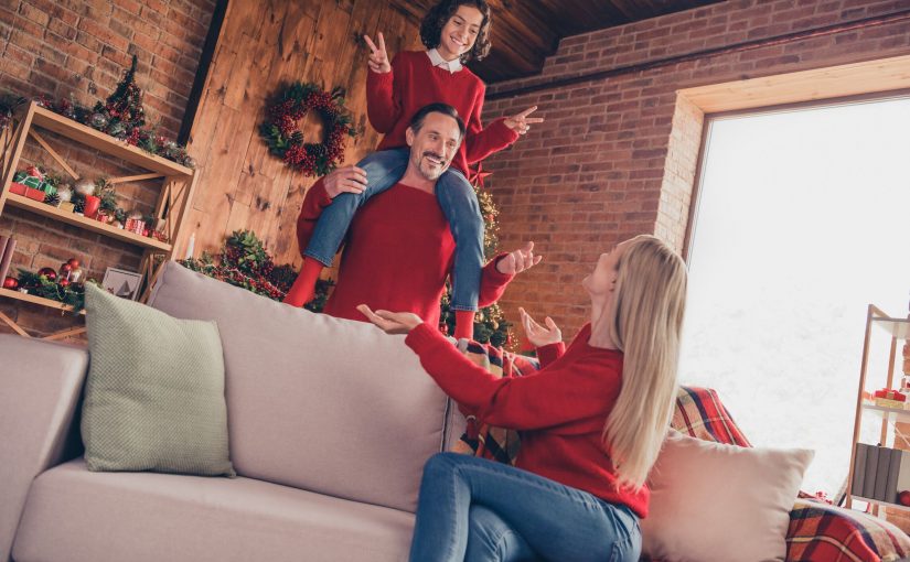 Auch im Kreis Lippe sollten sich die Menschen die Vorweihnachtszeit nicht mit zu vielen Pflichtterminen und Aufgaben vollpacken und stattdessen für genügend entspannte Ausgleiche sorgen. (Foto: AOK/hfr.)