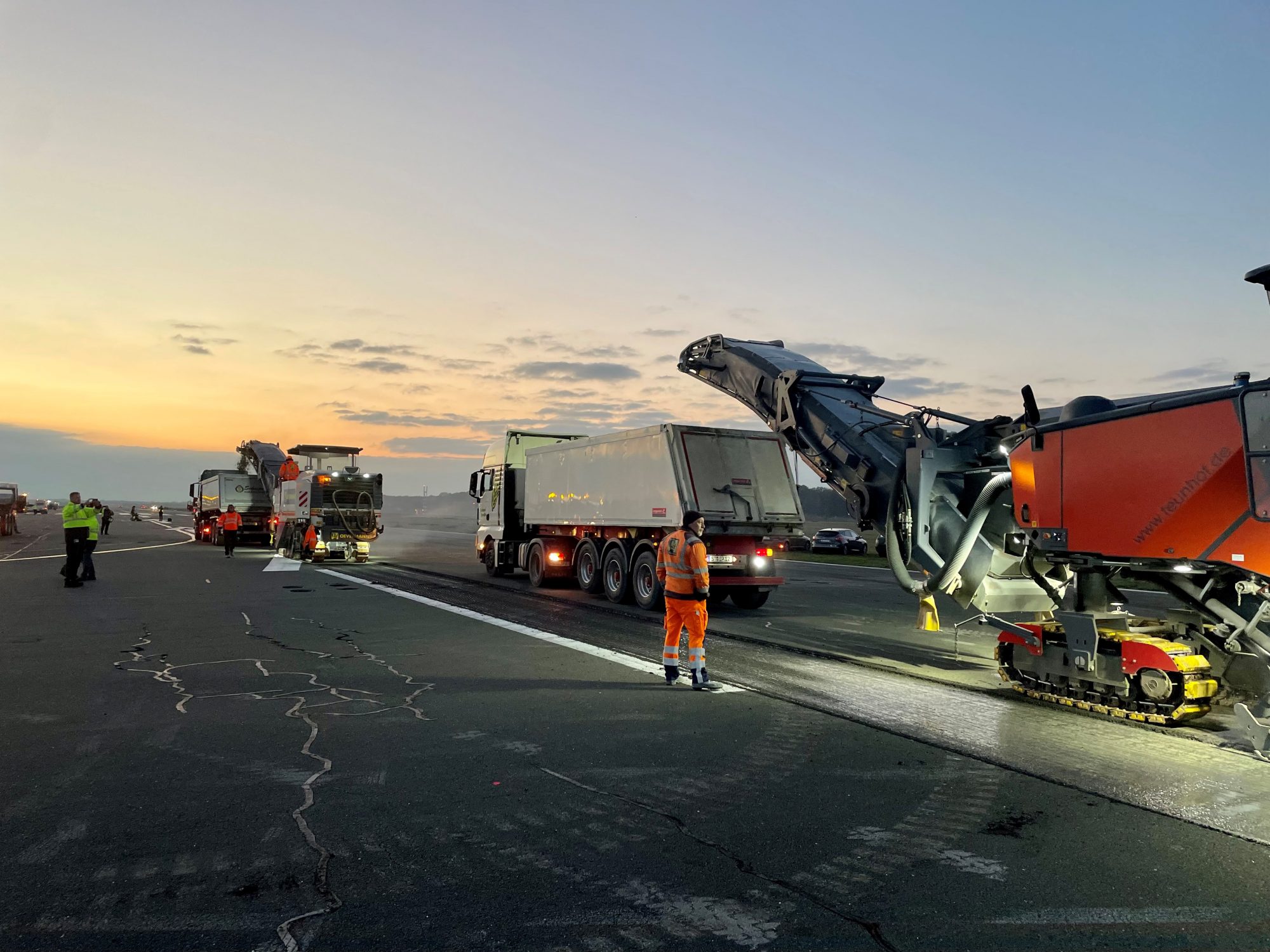 Sanierung der Start- und Landebahn (Foto: FMO Flughafen Münster/Osnabrück GmbH)