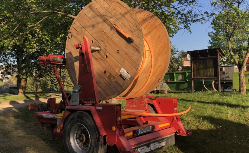 Kabeltrommeln bringen Glasfaser-Infrastruktur ins Land. (Foto: HPE)