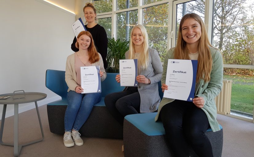 Die ersten elf „Nachhaltigkeitsbeauftragten für die Ausbildung (IHK)“ in Ostwestfalen-Lippe