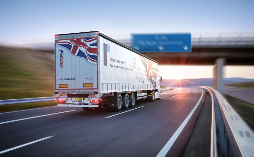 Neuer Sattelcurtainsider S.CS FREEPOST für die Märkte UK und Irland (Foto: Schmitz Cargobull)