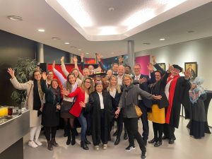 Das S2BMRC-Team begleitete Maggie Chak zu ihrer erfolgreichen Verteidigung der Promotion an der Universität Twente. (Foto: FH Münster/S2BMRC).